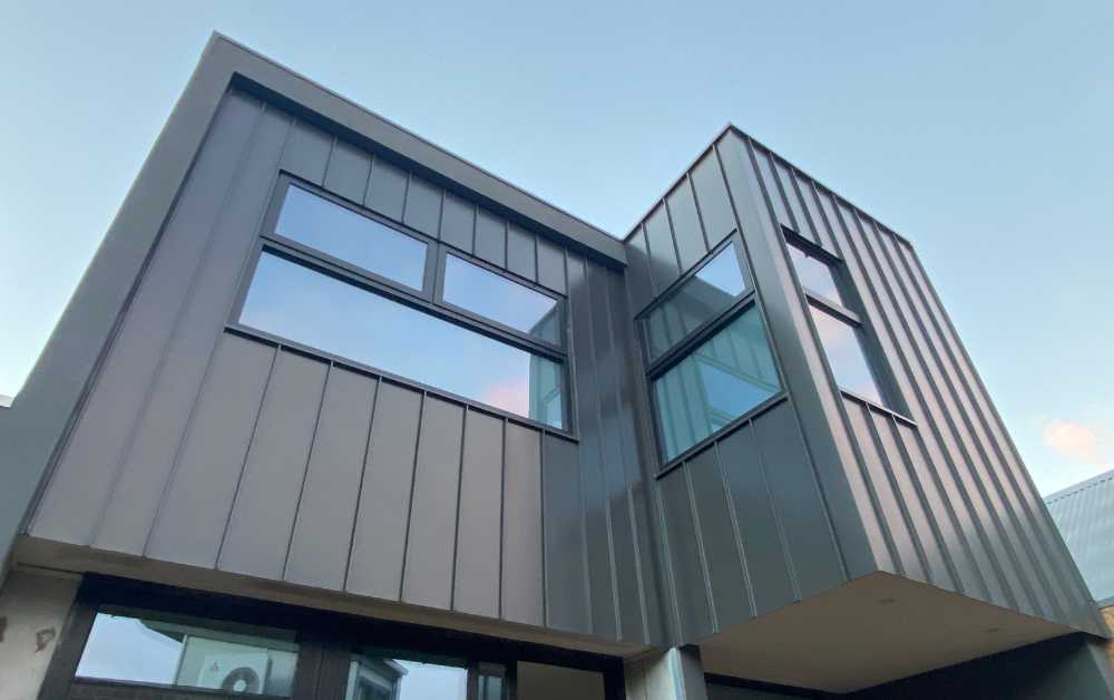 LA Cladding and Roofing - Professional Cladding & Construction Services